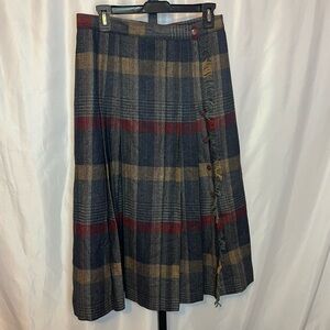 Pant-Her Vintage Union Made Wool Blend Plaid Pleated Skirt, size 13/14